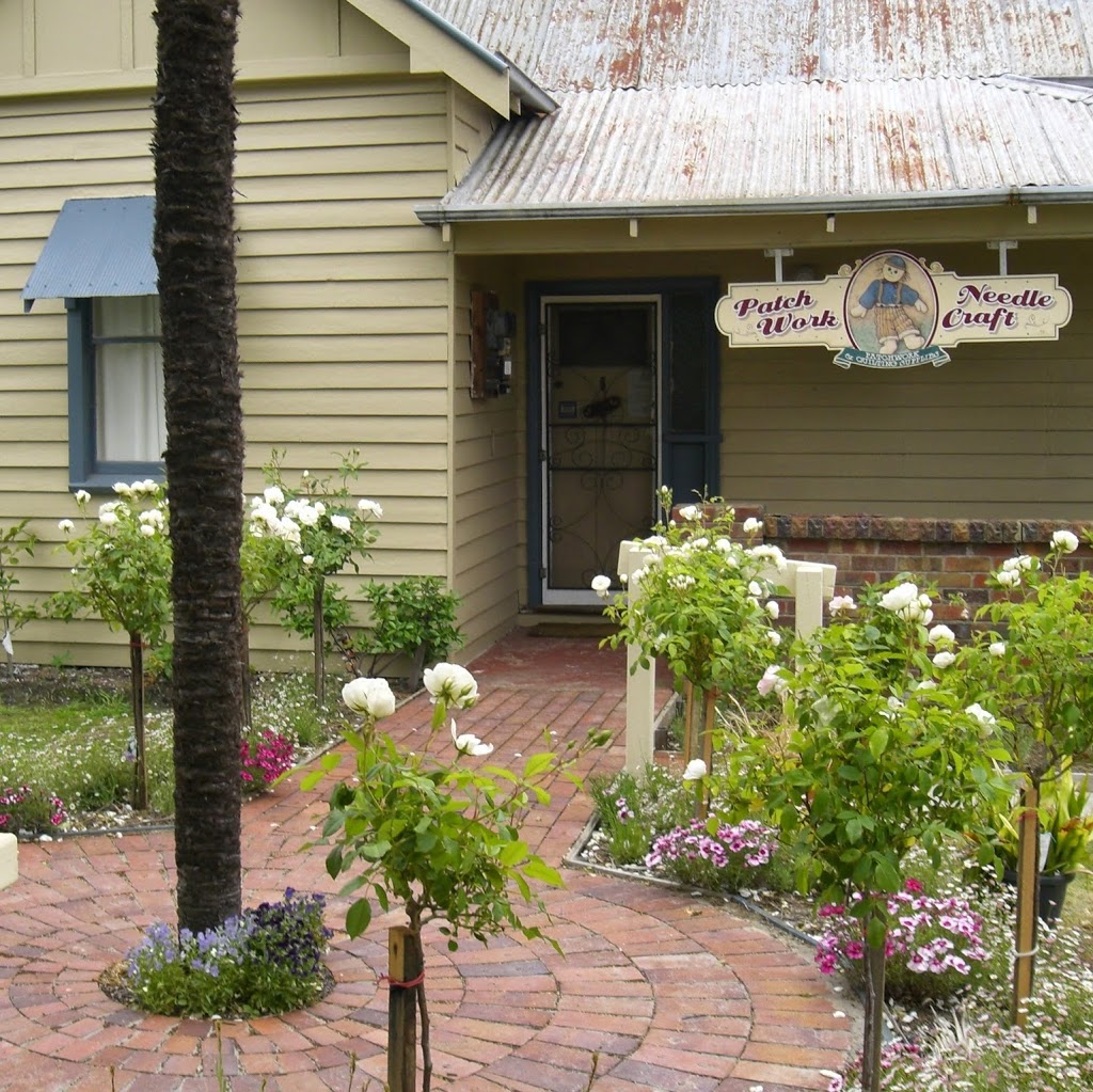 Renees Cottage Crafts | store | 92 Neill St, Beaufort VIC 3373, Australia | 0353492882 OR +61 3 5349 2882