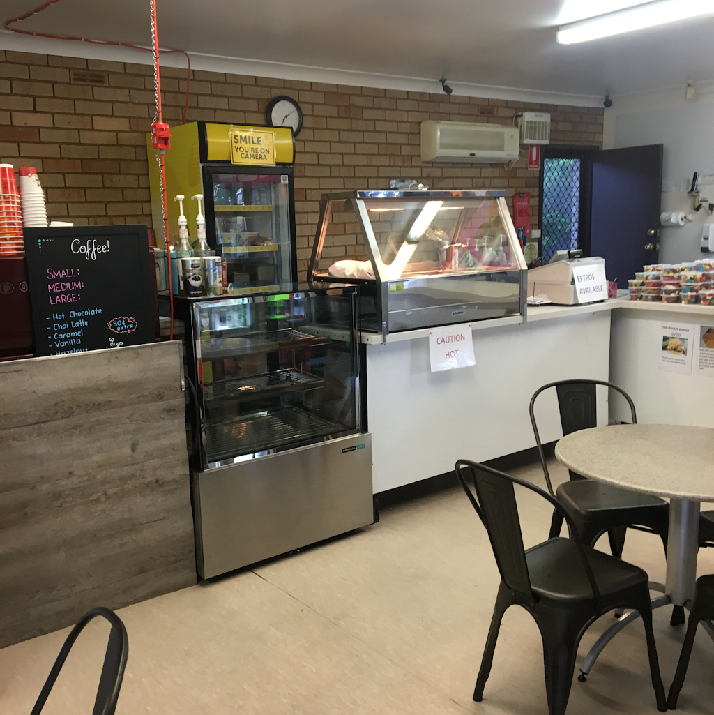 Cracker Jack Cafe & Take Away | meal takeaway | 101 Main St, Lake Albert NSW 2650, Australia | 0269224439 OR +61 2 6922 4439