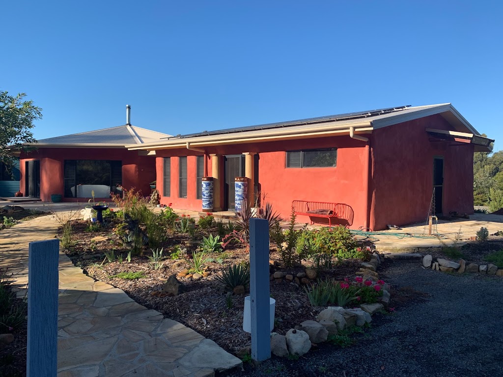 Kate Pell Yoga Studio Kangaroo Valley | 535 Jacks Corner Rd, Kangaroo Valley NSW 2577, Australia | Phone: 0432 598 582