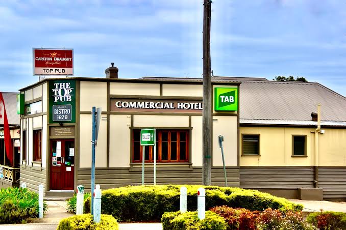 Top Pub Commercial Hotel | 18 Quondola St, Pambula NSW 2549, Australia | Phone: (02) 6495 6012