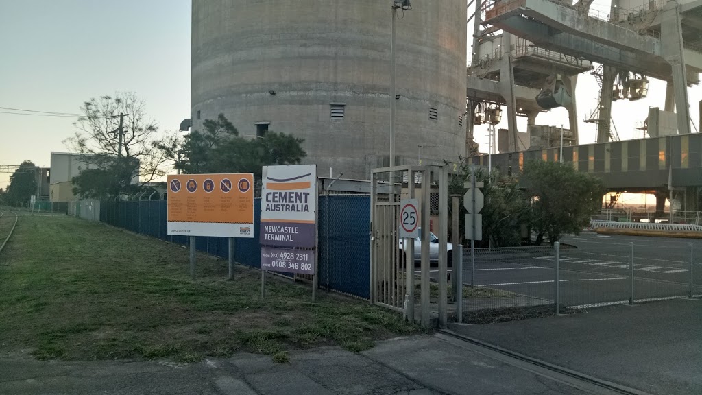 Cement Australia |  | Heron Rd, Kooragang NSW 2295, Australia | 1300236368 OR +61 1300 236 368