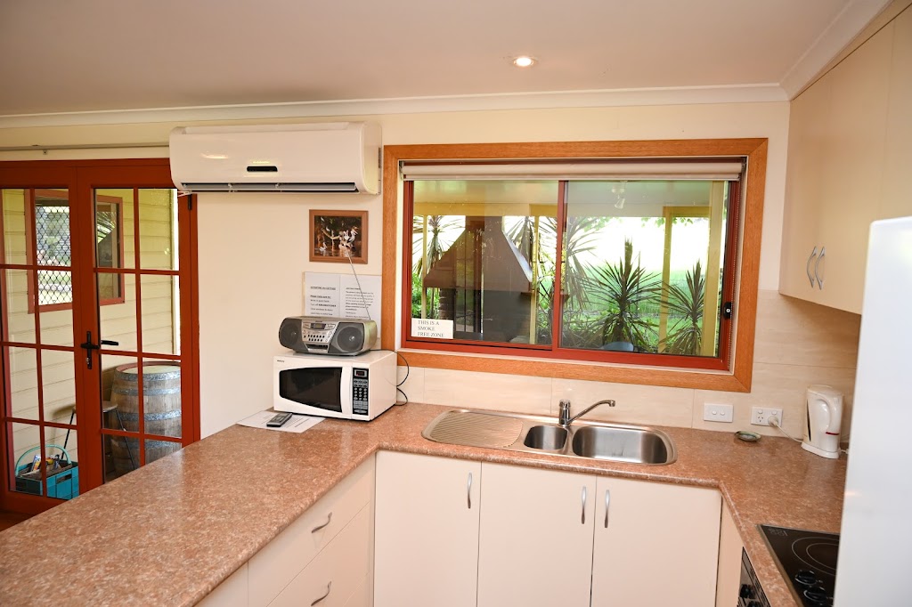 Jasmine Cottage | 7 Snake Gully Rd, Walwa VIC 3709, Australia | Phone: 0422 630 529