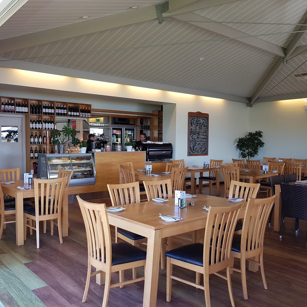 Waters Edge | restaurant | 42 Cobblestone Dr, Bunbury WA 6230, Australia | 0897914833 OR +61 8 9791 4833