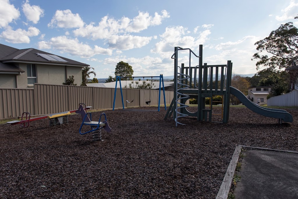 Butler Cresent Playground | 6A Butler Cres, Warners Bay NSW 2282, Australia | Phone: (02) 4921 0333