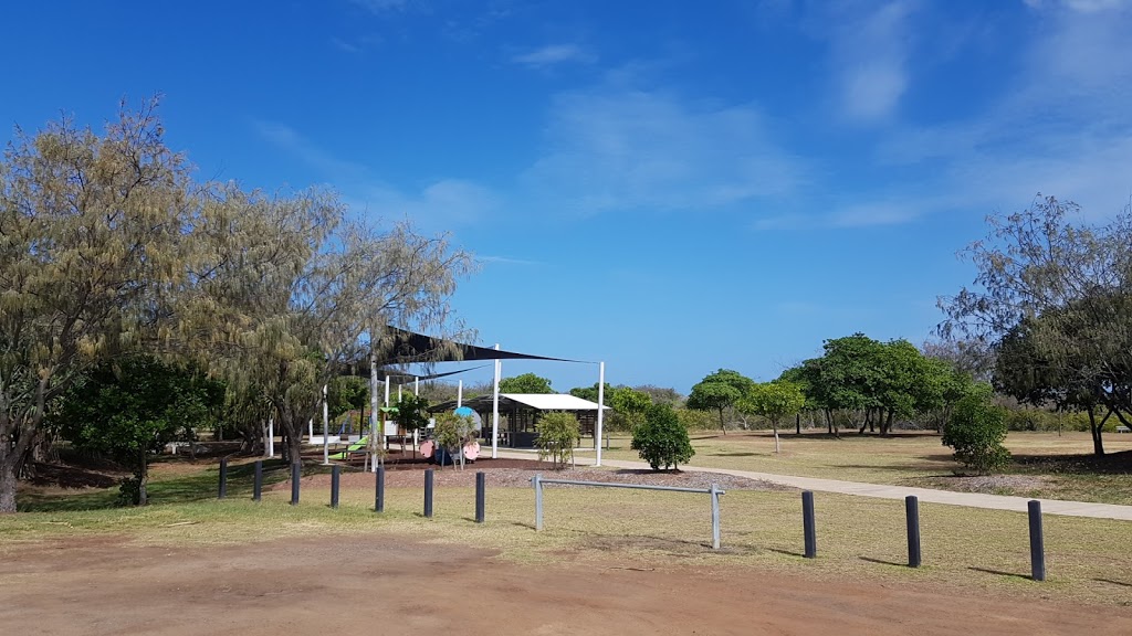 Mary Kinross memorial Park | park | 74 Shoreline Cres, Bargara QLD 4670, Australia
