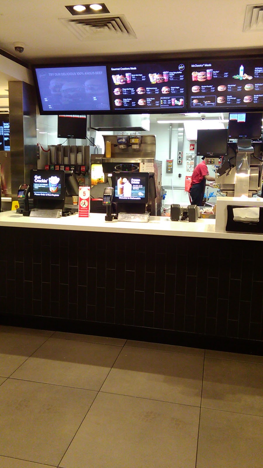 McDonalds Ascot | cafe | Cnr Great Eastern Highway &, Lyall St, Ascot WA 6104, Australia | 0894783480 OR +61 8 9478 3480