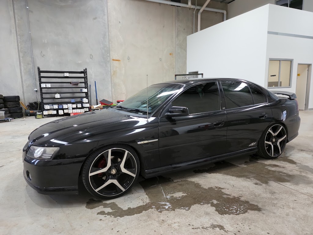 Melton Car Tint | Unit 4/15 Harrison Ct, Melton VIC 3337, Australia | Phone: 0413 388 904