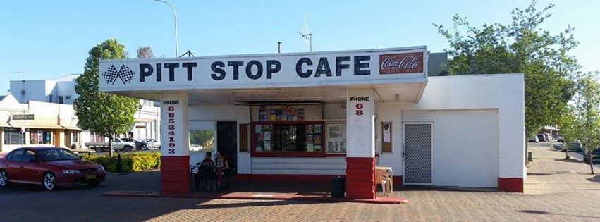 Pitt Stop Takeaway | meal takeaway | 65 Lachlan St, Forbes NSW 2871, Australia | 0268524193 OR +61 2 6852 4193