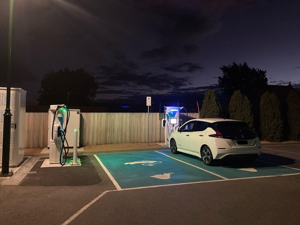 Evie Charging Station | 3 Commonwealth Ln, Campbell Town TAS 7210, Australia | Phone: 1300 463 843