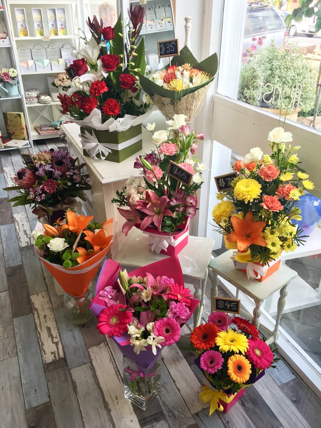 HUONVILLE FLORIST | florist | 35A Main St, Huonville TAS 7109, Australia | 0488229909 OR +61 488 229 909