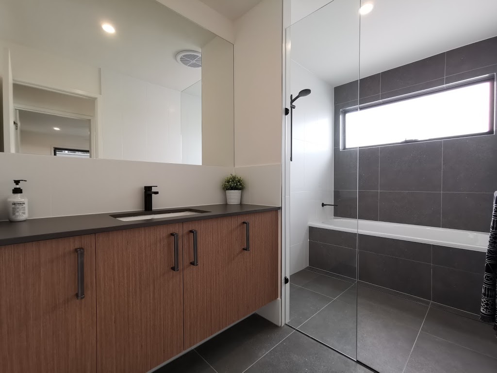 DC Living Display - Springfield Rise | Miami St, Spring Mountain QLD 4124, Australia | Phone: 0414 833 766