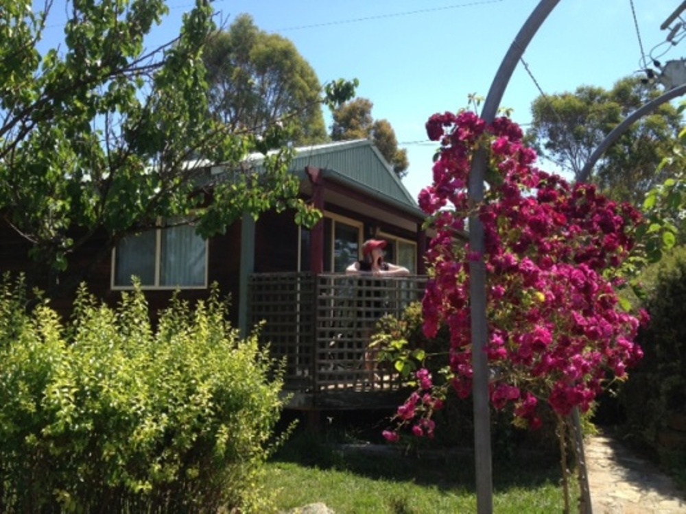 Guys Cross Farm Cottage | lodging | 419 Captains Flat Rd, Carwoola NSW 2620, Australia | 0416073020 OR +61 416 073 020