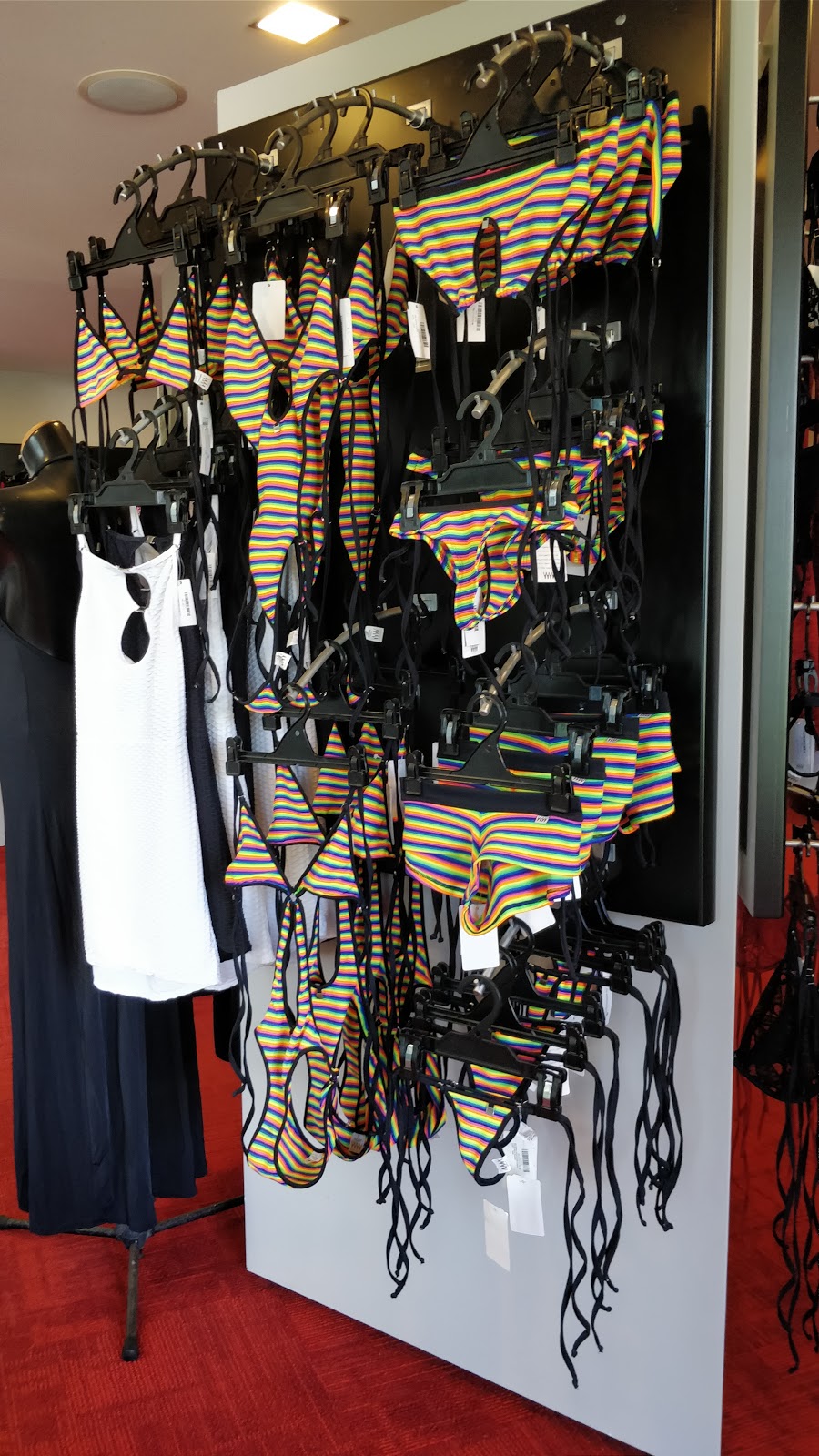 Wicked Weasel | clothing store | 156 Jonson St, Byron Bay NSW 2481, Australia | 0266858921 OR +61 2 6685 8921