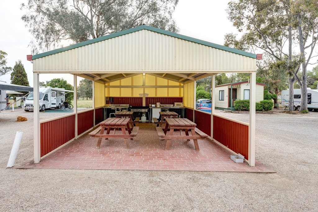 Albury All Seasons Tourist Park | rv park | 481 Wagga Rd, Lavington NSW 2641, Australia | 0260251619 OR +61 2 6025 1619