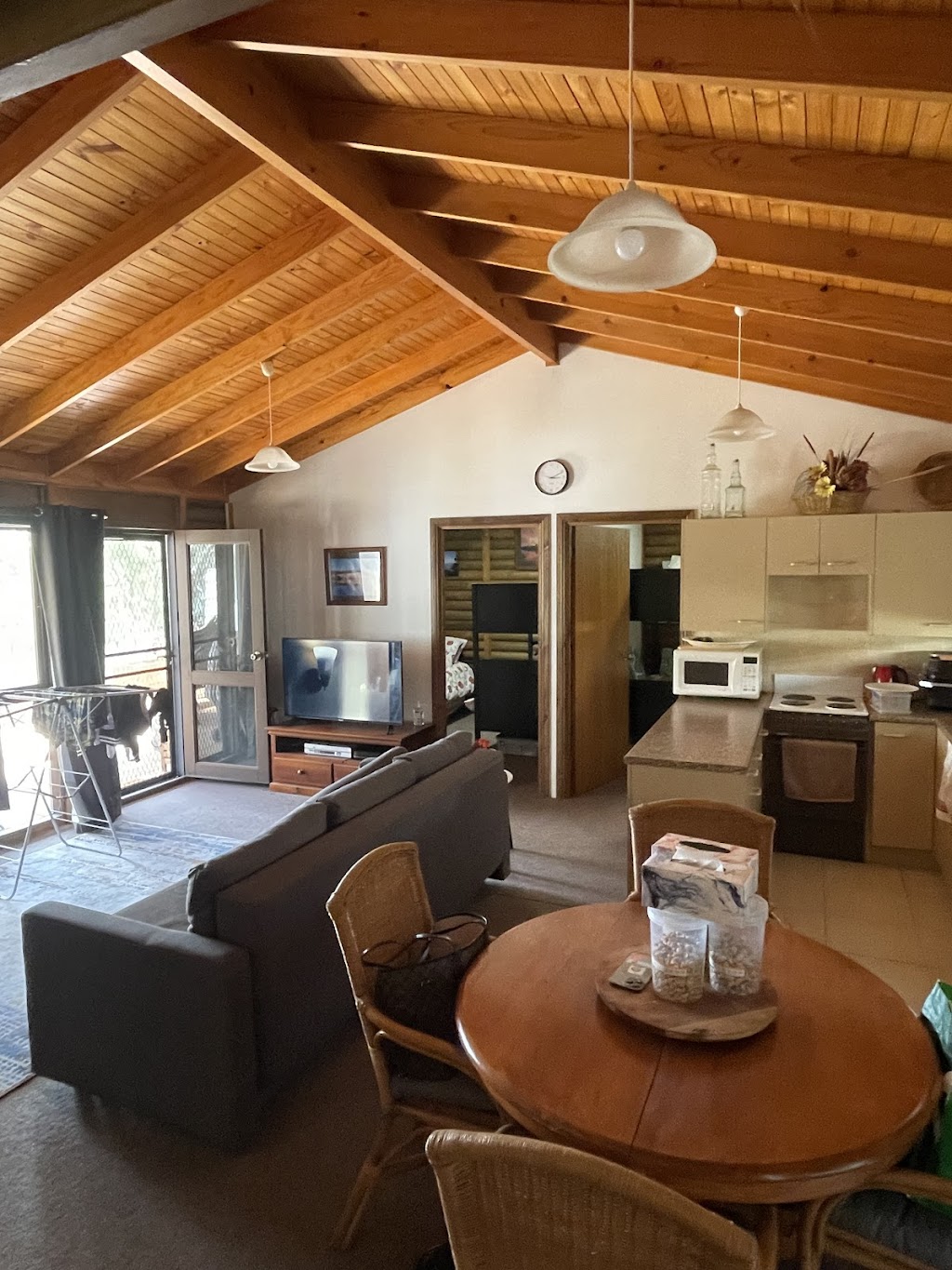 Minh Lodge | 71 Apold Rd, Murbko SA 5320, Australia | Phone: 0411 175 154