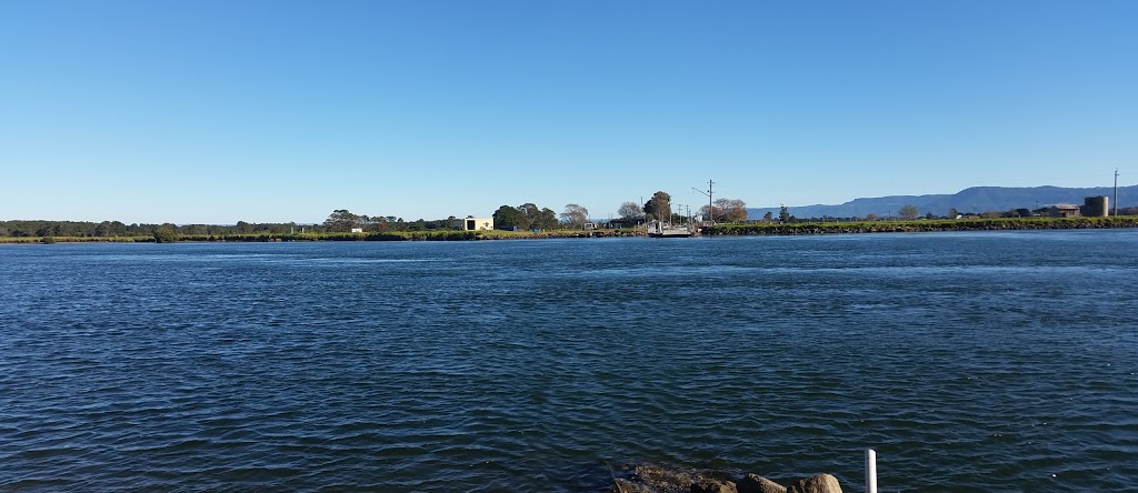 Comerong Island Ferry | Berrys Canal, Numbaa NSW 2540, Australia | Phone: 0448 611 100