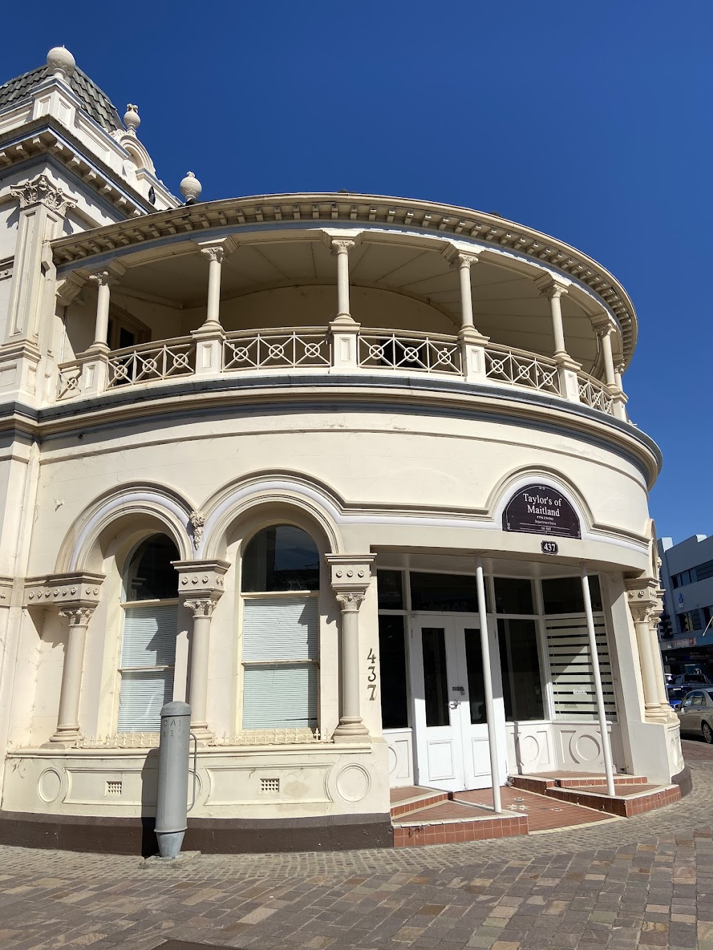 Umbrella Events & Tours | 106 Robert St, Tenambit NSW 2323, Australia | Phone: 0429 304 030