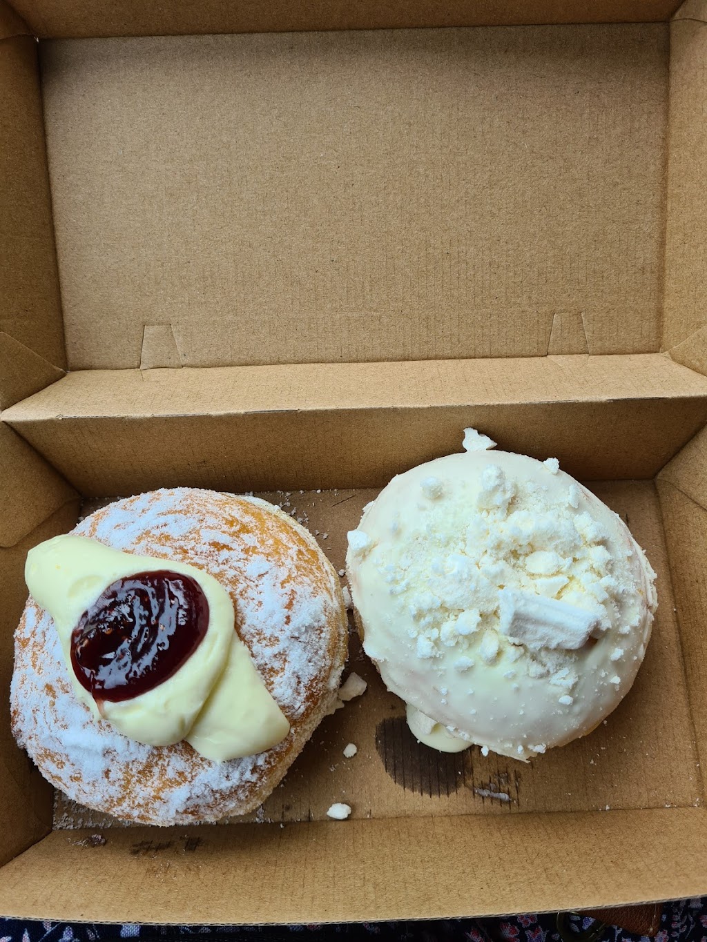 Doughnut World | bakery | 3/3 Cupania St, Daisy Hill QLD 4127, Australia | 0493252160 OR +61 493 252 160
