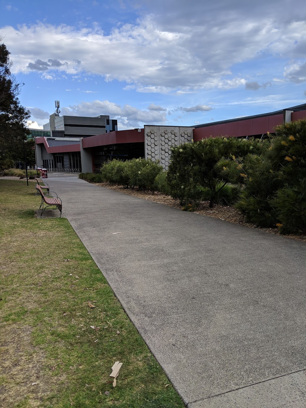 Melton Shire Council- Civic Centre / Library | library | 193-201 Caroline Springs Blvd, Caroline Springs VIC 3023, Australia | 0397477200 OR +61 3 9747 7200