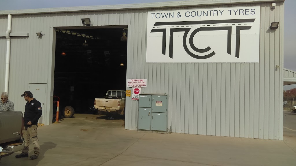 Town & Country Tyres | 7/9 Battista St, Griffith NSW 2680, Australia | Phone: (02) 6964 9999