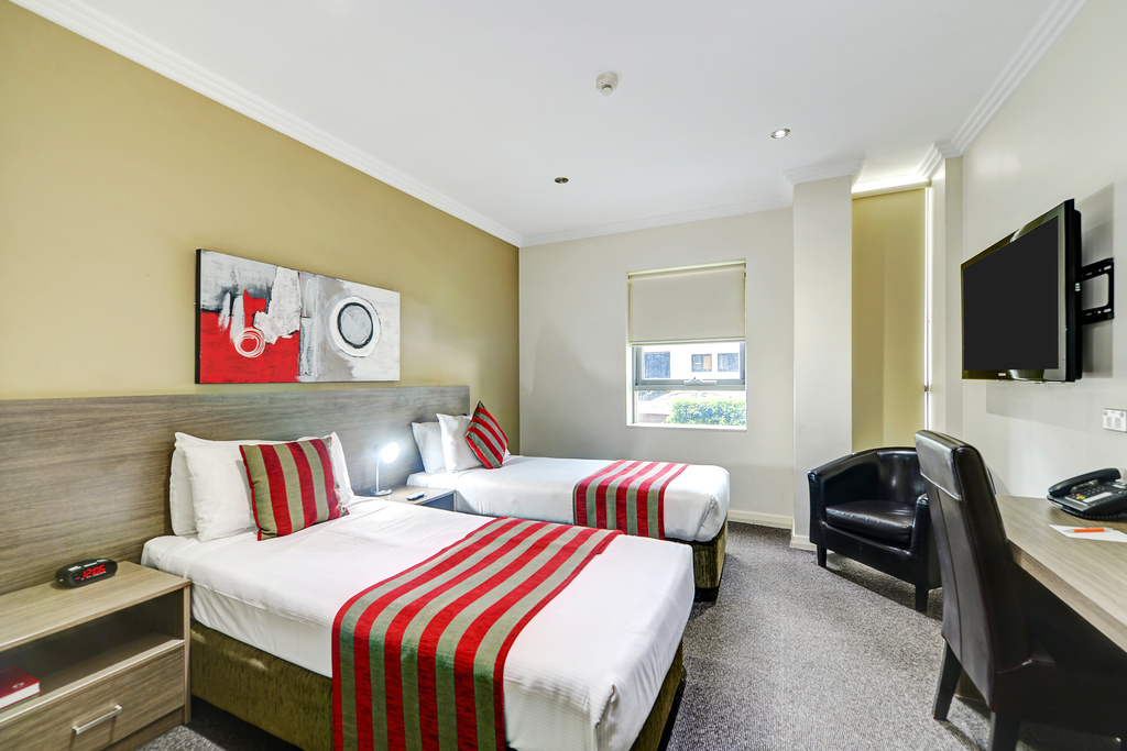 Quality Suites Camperdown | 108 Parramatta Rd, Camperdown NSW 2050, Australia | Phone: (02) 9028 7900