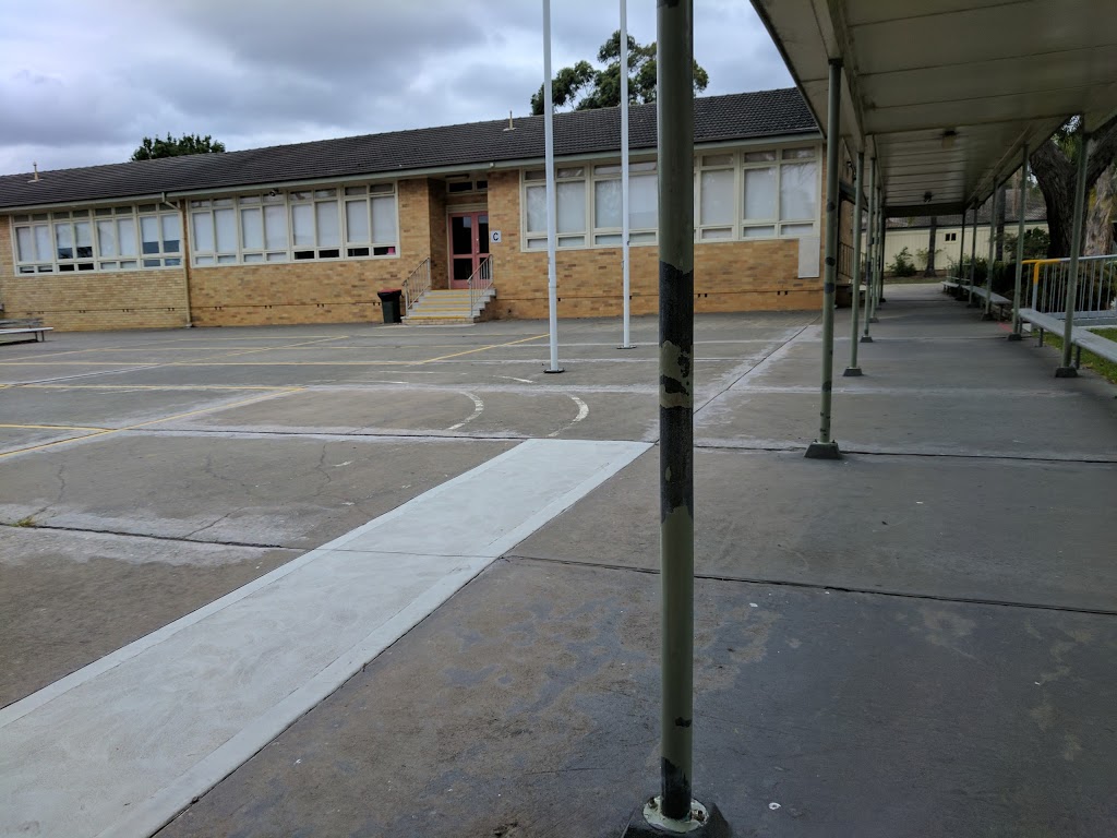 Picnic Point Public School | 12 Prince St, Picnic Point NSW 2213, Australia | Phone: (02) 9773 7817