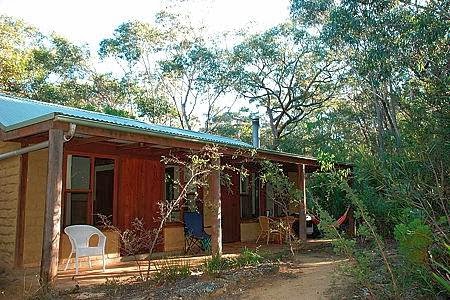 Bunjaree Cottages | 62-64 Railway Parade, Wentworth Falls NSW 2782, Australia | Phone: 0409 125 744