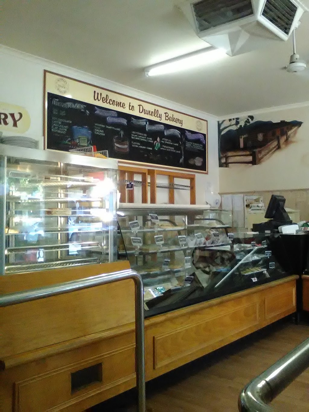 Dunolly Bakery | bakery | 97 Broadway, Dunolly VIC 3472, Australia | 0354681331 OR +61 3 5468 1331