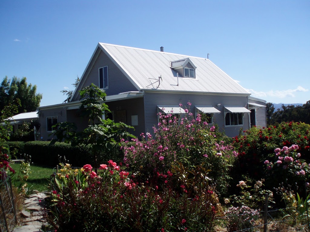 Windflowers Cottage B&B | lodging | 609 Silver Hill Rd, Lower Wattle Grove TAS 7109, Australia | 0409525758 OR +61 409 525 758