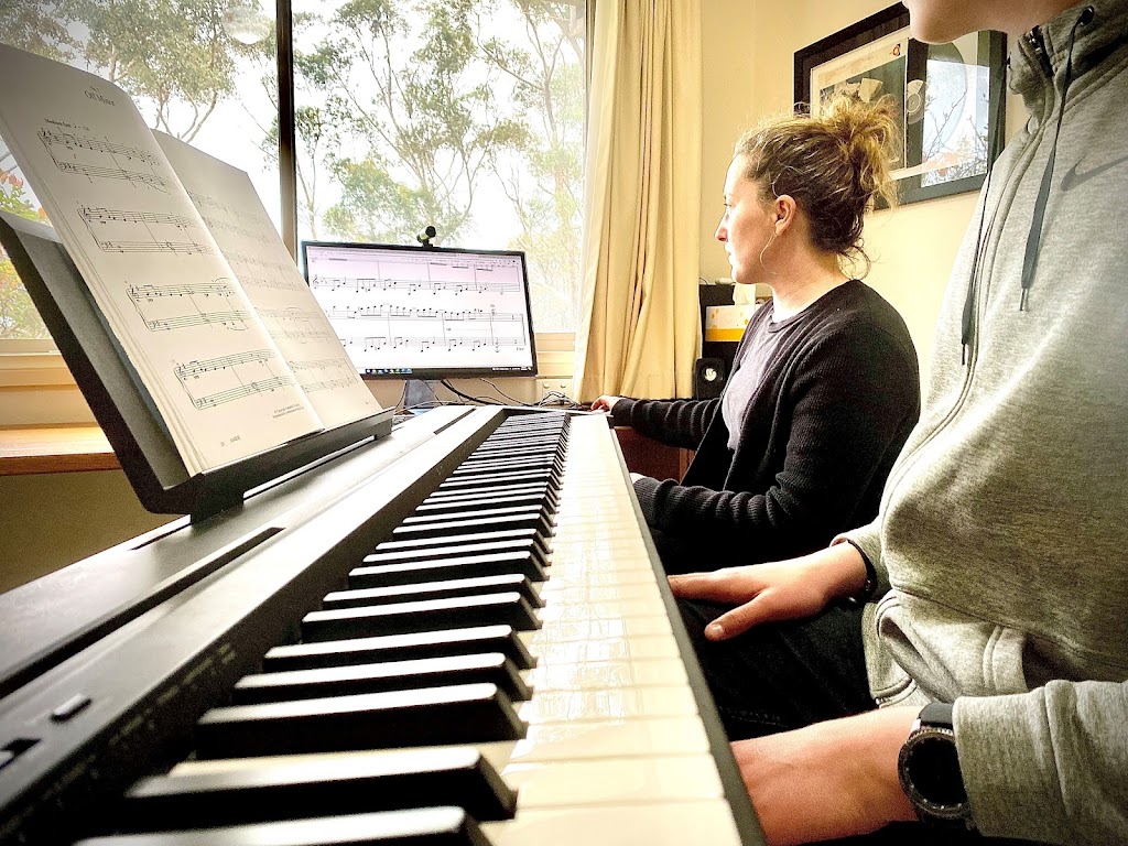 Giant Lion Music School | 55 Kunyung Rd, Mount Eliza VIC 3930, Australia | Phone: 0450 141 584