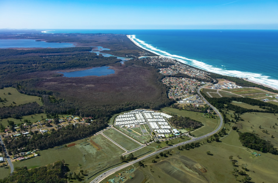Ocean Club Resort | lodging | 1311/1333 Ocean Dr, Lake Cathie NSW 2445, Australia | 1800462326 OR +61 1800 462 326