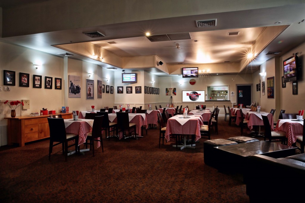 Blaxland Tavern | restaurant | 150 Great Western Hwy, Blaxland NSW 2774, Australia | 0247393679 OR +61 2 4739 3679