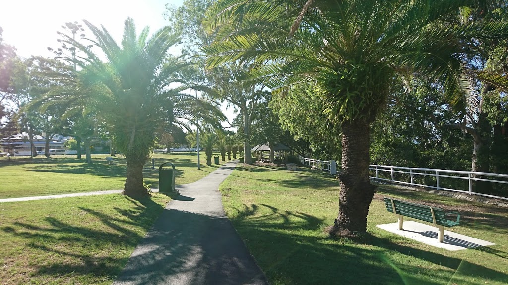 Moora Park | park | 65 Park Parade, Shorncliffe QLD 4017, Australia | 0734038888 OR +61 7 3403 8888