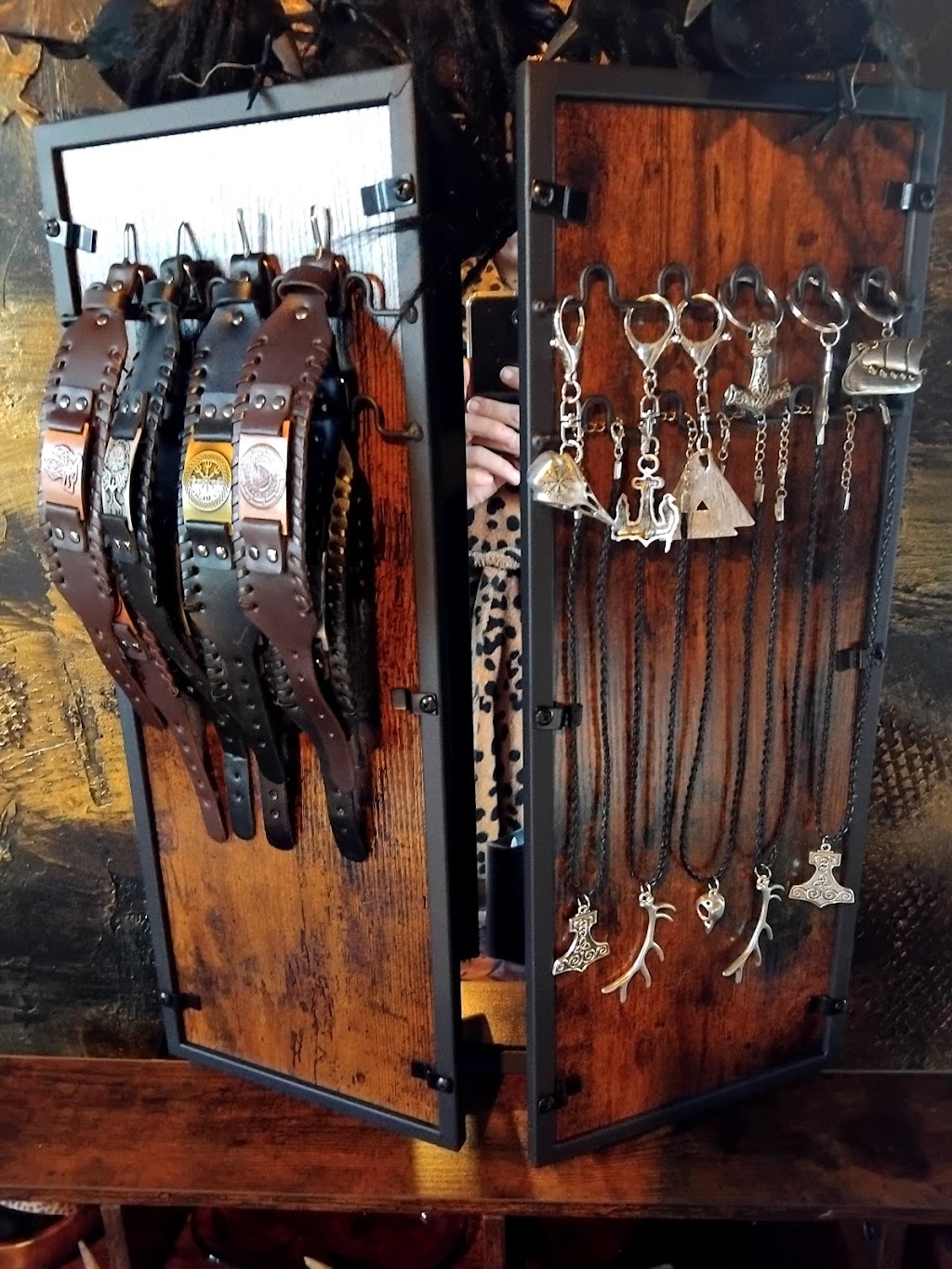 VALHALLA HAIR - Dreadlocks Central Coast | 16a Pinaroo Rd, Gwandalan NSW 2259, Australia | Phone: 0451 623 319