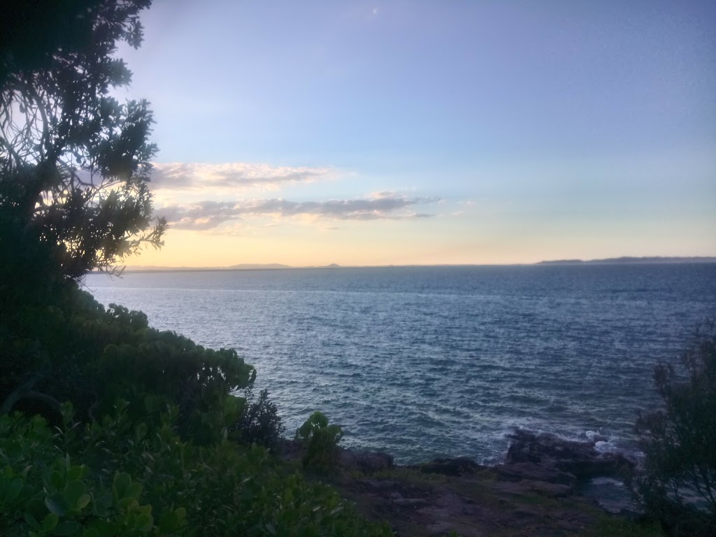 Dolphin Point Lookout | Coastal Walk, Noosa Heads QLD 4567, Australia | Phone: 13 74 68