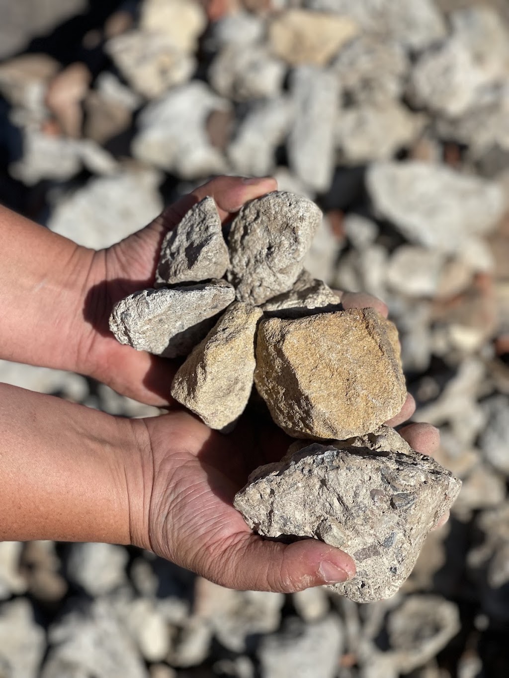 Camden Sand and Gravel | 299 Cawdor Rd, Camden NSW 2570, Australia | Phone: (02) 4655 7252