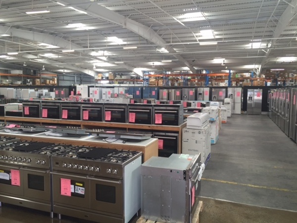 e&s Clearance Outlet | Warehouse 1/2167 Dandenong Rd, Clayton VIC 3168, Australia | Phone: (03) 8791 6060