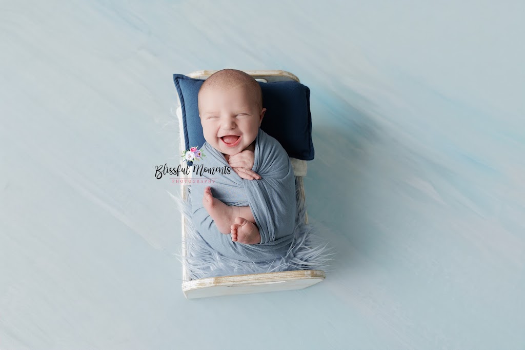 Blissful Moments Photography | 17 Toorak St, Glenella QLD 4740, Australia | Phone: 0403 354 797