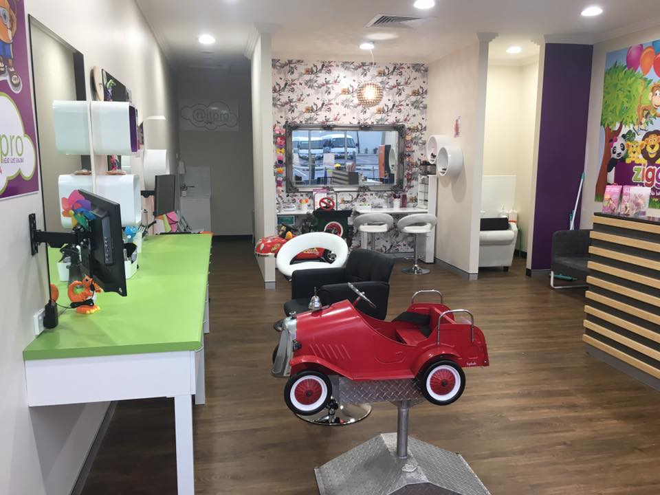 Ziggetty Snipits & Nitpro Gregory Hills | hair care | 3/67-77 Lasso Rd, Gregory Hills NSW 2557, Australia | 0283768874 OR +61 2 8376 8874