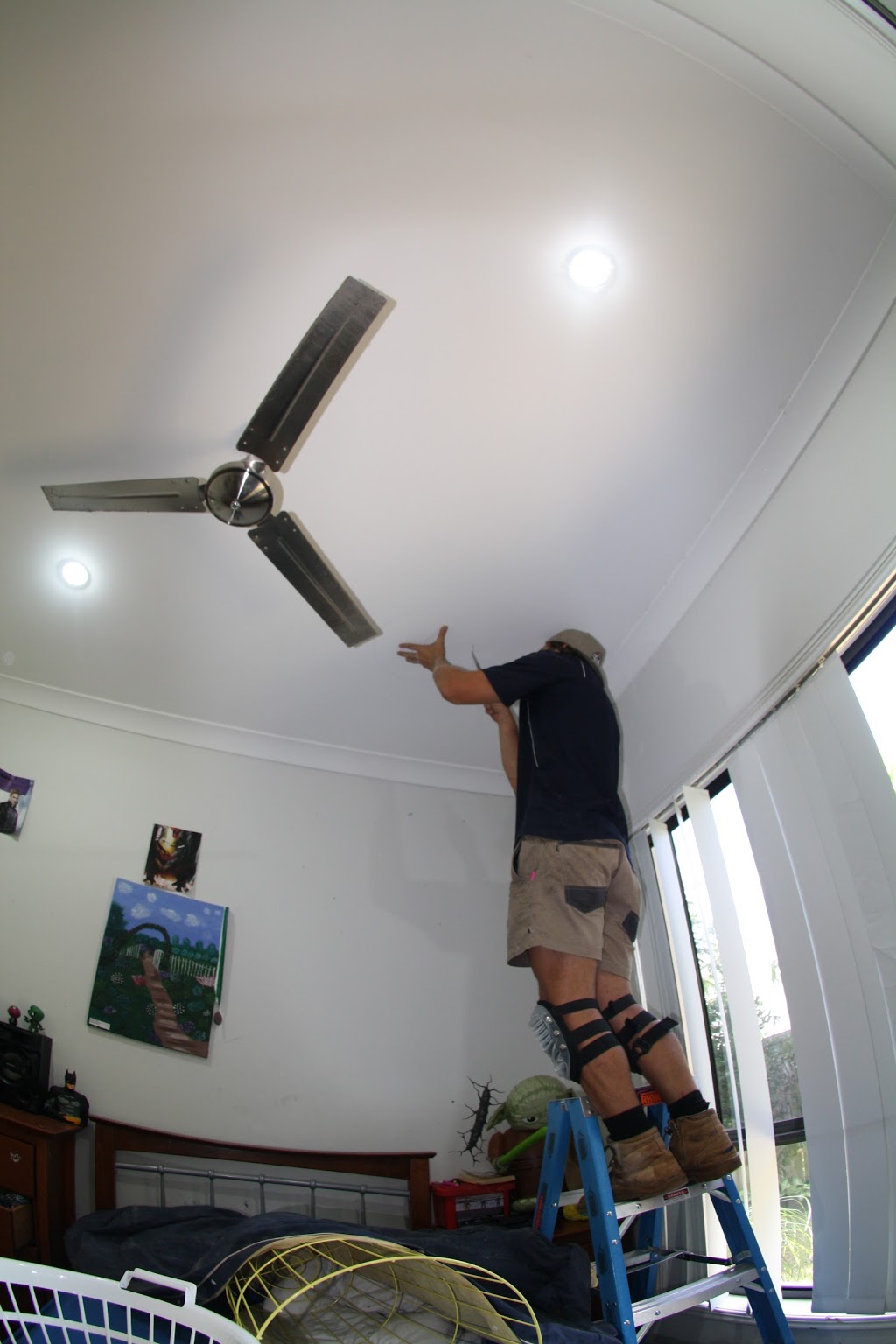 Walker Electrical and Air Conditioning | electrician | 2237 David Low Way, Peregian Beach QLD 4573, Australia | 0413784024 OR +61 413 784 024