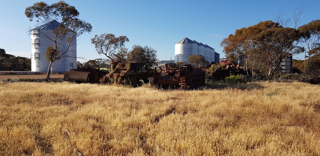Murrayville Tank Graveyard | museum | 3 Murrayville-Nhill Rd, Murrayville VIC 3512, Australia
