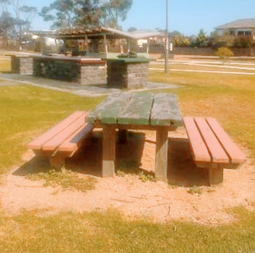 Cherry Lake public BBQ | park | Stirling Ave, Altona VIC 3018, Australia