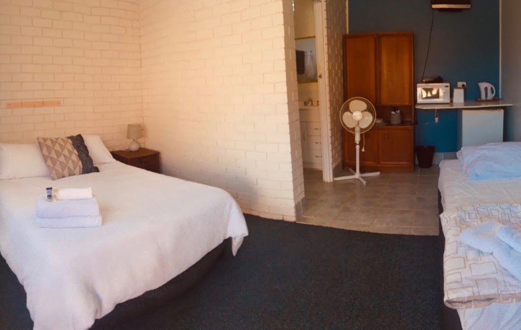 Commercial Hotel | lodging | 6-10 Cudgery St, Dorrigo NSW 2453, Australia | 0414363370 OR +61 414 363 370