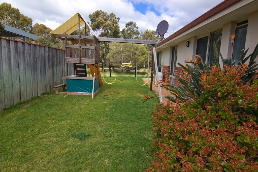 Stableford Cottage Holiday Home Dunsborough | lodging | 5A Flute Walk, Dunsborough WA 6281, Australia | 0434286076 OR +61 434 286 076