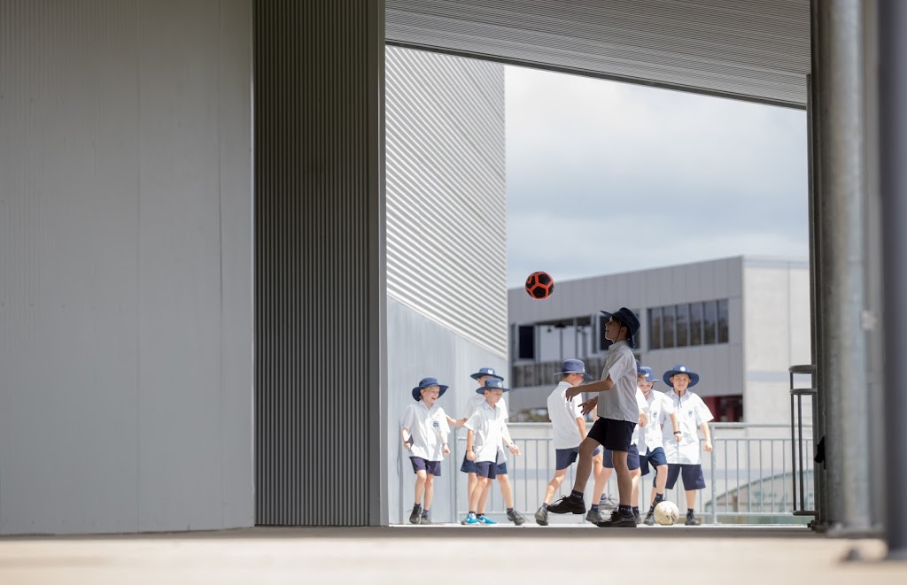 CCAS Sport Centre | school | Karalta Ln, Erina NSW 2250, Australia | 0243671800 OR +61 2 4367 1800