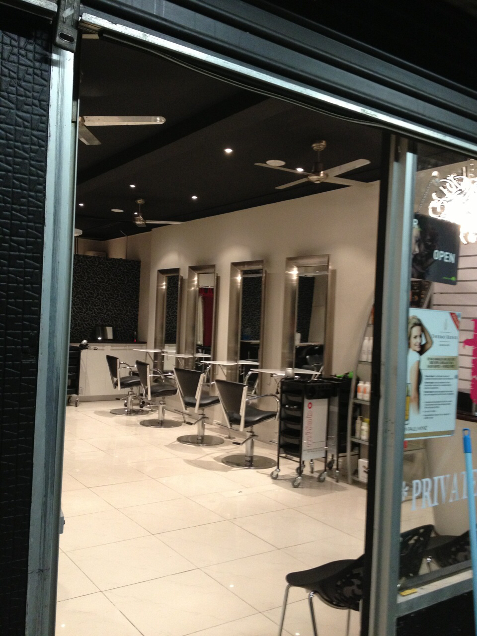 Tangled Hair Studio | 3/54 De Meyrick Ave, Casula NSW 2170, Australia | Phone: 0449 192 753