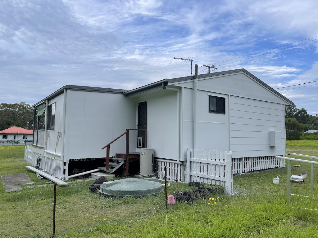 Bay islands painting company | 15 Jackson Rd, Russell Island QLD 4184, Australia | Phone: 0422 868 779