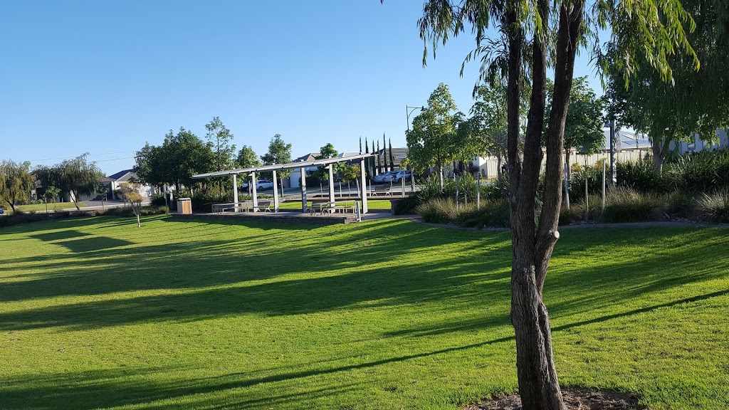 Johnsonia Park | park | Johnsonia Bend, Hammond Park WA 6164, Australia