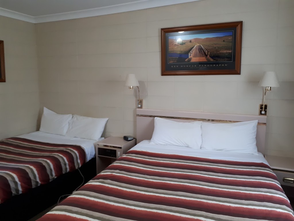 Cootamundra Gardens Motel | 96-98 Sutton St, Cootamundra NSW 2590, Australia | Phone: (02) 6942 1833