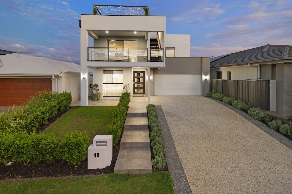 Elegance Realty | 11 Lorisch Way, Rochedale QLD 4123, Australia | Phone: (07) 3219 8112